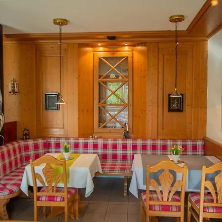 Lachnerhof 3* إرلانجن